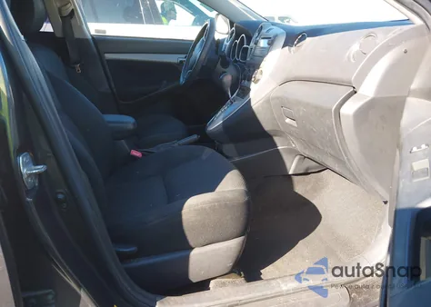 2010 Toyota Matrix z USA, uszkodzony, nr VIN 2T1KU4EE5AC283897